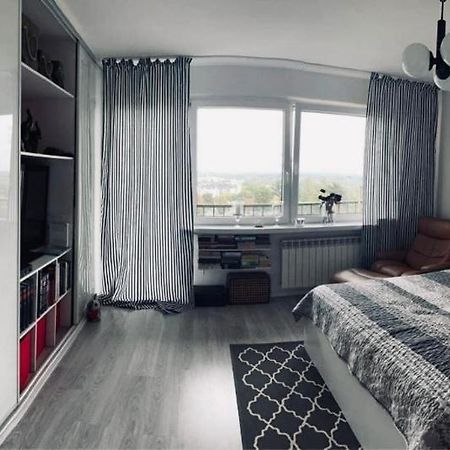 Mieszkanie W Centrum Miasta Ostrowiec Świętokrzyski Exteriör bild